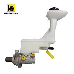 Maître-<span class=keywords><strong>cylindre</strong></span> <span class=keywords><strong>de</strong></span> <span class=keywords><strong>frein</strong></span> pour Nissan Qashqai J11 / Rogue D6010-4BA0A - Product Image 1