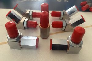 เครื่องฟอกไอเสียเชิงเร่งปฏิกิริยาสำหรับรถยนต์ทุกรุ่นเซ็นเซอร์ออกซิเจนขนาดเล็กอเนกประสงค์เครื่องฟอกไอเสียโลหะทำจากสแตนเลส - Product Image 3