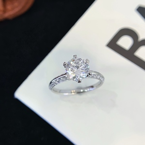 Pierre principale de luxe de 1,5ct cultivée en laboratoire 0,399ct/36 pierre secondaire Platine Cabinet supérieur Pt950 Bague diamant NGTC Certificat Mariage - Product Image 3