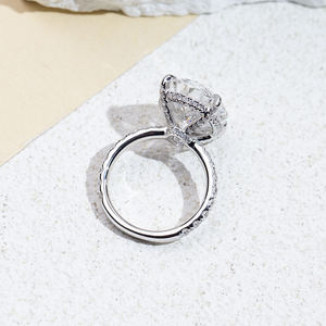 Anillo de Lujo para Mujer con Diamante Ovalado Sintético Cultivado en Laboratorio, Oro Sólido de 18K, Certificado IGI, Modelo MSR-2053 - Product Image 2