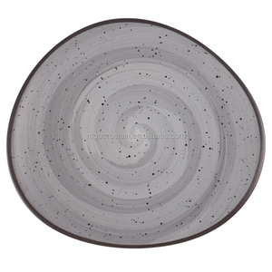 Casuale di ceramica che serve piatto e piatto stampata a <span class=keywords><strong>mano</strong></span> <span class=keywords><strong>sotto</strong></span> glaze gres stoviglie e set di stoviglie - Product Image 1