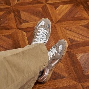 Zapatillas de entrenamiento con cordones multicolor de estilo retro y punta redonda, versátiles para hombre, zapatillas casuales con diseño de patchwork. - Product Image 4
