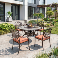 Ensemble barbecue en aluminium moulé résistant aux intempéries, design traditionnel durable, table et chaises de barbecue d'extérieur, construction en aluminium et céramique