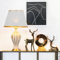 Lampe de table en céramique moderne de style américain pour hôtel, lampe de chevet en tissu pour la maison, le bureau, la villa, la lecture, la chambre à coucher