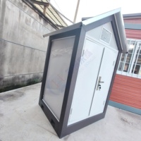 Cabane préfabriquée portable de 7 pieds pour l'extérieur avec panneaux en acier et panneaux sandwich, abri pour outils de jardin, petite maison pour animaux de compagnie, cabane pour parc, maison