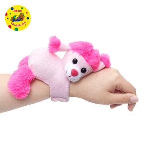 Braccialetto a scatto in peluche a forma di <span class=keywords><strong>barboncino</strong></span> rosa, simpatico giocattolo elastico a forma di cane per bambini e ragazze, idea regalo - Product Image 1