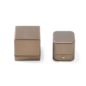 Caja de Joyería de Cuero FANXI con Forro de Microfibra, Juego de Cajas para Anillos con Logotipo Personalizado Impreso, Diseño Moderno - Product Image 2