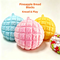 Balle Squishy en Gros en Forme de Boule d'Ananas, Jouet Rebondissant Style Bloc de Construction pour Détaillants B2C