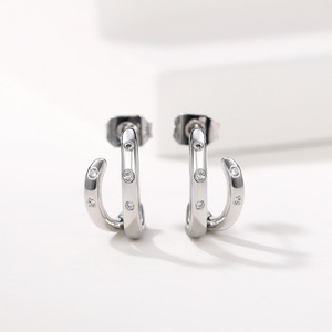 Eleganti Orecchini a Doppio Cerchio Geometrici con Zirconi, Gioielli Minimalisti da Donna, per Uso Quotidiano, Regalo Chic - Product Image 2