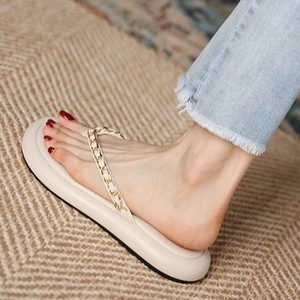 รองเท้าแตะแบบสวมสำหรับผู้หญิง รุ่นใหม่ประจำปี 2026 สำหรับฤดูร้อน เหมาะสำหรับใส่เดินเล่นชายหาด สวมใส่สบายๆ - Product Image 5