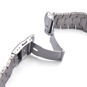 Correa de reloj de titanio sólido con cierre plegable y revestimiento metálico DLC resistente a arañazos de Jaetium para Apple Watch - Product Image 2