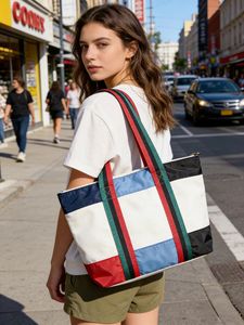 <span class=keywords><strong>Borsa</strong></span> Tote in Nylon a Blocchi di Colore di Grande Capacità per Campeggio, Pendolarismo Quotidiano, Sport e Uso Casual Femminile - Product Image 5