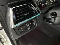 ICarsin Amélioration de l'Éclairage Ambiant Intérieur de Voiture LED pour BMW Série 3/4 3GT F30 F31 F34 F36 2011-2019 Pièces d'Accessoires de Décoration