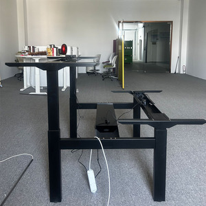 Marco de mesa de metal Patas ajustables con mecanismos de altura de actuador lineal - Product Image 4