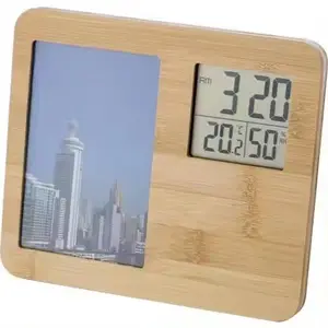 ไม้ไผ่ธรรมชาติเป็นมิตรกับสิ่งแวดล้อมทํากรอบรูปขนาด 7 นิ้วจอแสดงผล LCD ดิจิตอลแสดงอุณหภูมิและความชื้นนาฬิกาตั้งโต๊ะ