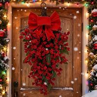 Karangan Bunga Dekorasi Rumah Natal Baru dengan Buah Berry Merah untuk Pajangan Mal, Gantungan Pintu, Tahan Lama, Modern, Cincin Tanaman Rambat Plastik Buatan