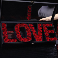 Kotak Hadiah Mawar Abadi Bentuk HATI 4 Huruf Bunga Abadi dengan Kotak Akrilik Hadiah Romantis untuknya Hari Valentine Ulang Tahun
