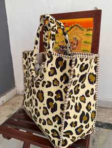 Bolso Tote Acolchado de Algodón con Estampado de Bloques, Espacioso, para Uso Diario, Compras, Viajes, Bolso de Hombro - Product Image 2