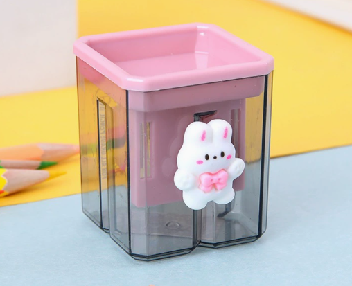 Lapin avec nœud papillon