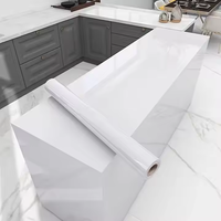 Rouleau de papier peint auto-adhésif de style brique et bois brillant blanc Revêtement mural décoratif imperméable pour meubles de cuisine et armoires