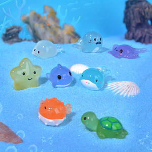 Mini ornamento di animali dell'oceano artigianale della resina luminosa <span class=keywords><strong>per</strong></span> il compleanno di nozze o Diwali stile minimalista acquario e decorazioni <span class=keywords><strong>per</strong></span> la casa - Product Image 1