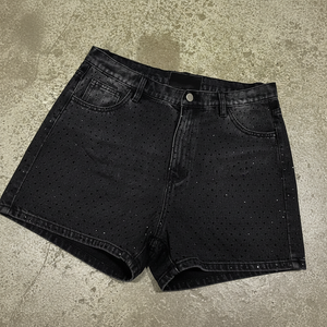 กางเกงยีนส์เดนิมสีดำทรงหลวมสไตล์สตรีทแวร์สำหรับผู้ชาย แต่งขาด ล้างสี ปักลาย ประดับเพชร ซิปหน้า - Product Image 1