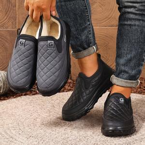 Bottes de neige en laine d'hiver avec polaire ajoutée et chaussures épaissies pour papa, chaussures en coton antidérapantes pour hommes - Product Image 1
