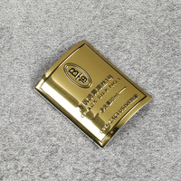 Autocollants métalliques gaufrés personnalisés, autocollants en aluminium imperméables et résistants aux rayures pour flacons de parfum.