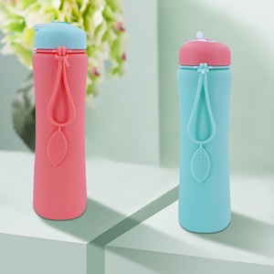 Botella de Agua Plegable de Silicona Resistente a Altas Temperaturas, Venta al Por Mayor, Portátil, para Deportes, Senderismo, con Logotipo Personalizado - Product Image 4