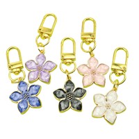 Sedefli Kiraz Çiçeği Anahtarlık, 25x27mm, Parlak Emaye Altın Tonlu Çiçek Çanta Süsü Hediyelik, 5 Renk
