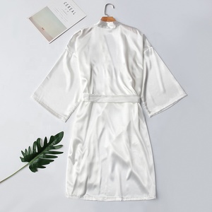 Robes <span class=keywords><strong>de</strong></span> demoiselle d'honneur vêtements <span class=keywords><strong>de</strong></span> nuit pour femmes Robes soie <span class=keywords><strong>De</strong></span> Marie Courte En Satin Robe <span class=keywords><strong>de</strong></span> nuit Satin mariée - Product Image 4