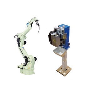 Bras de robot de soudage laser 6 axes OTC FD-B6L avec station de nettoyage de pistolet CNGBS, moteur et boîte de vitesses pour robot de soudage - Product Image 1