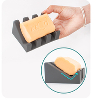 Petit porte-savon incliné en silicone à 4 fentes, étanche, pour plusieurs pains de savon, idéal pour la buanderie