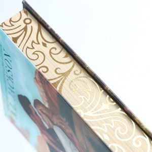Impression personnalisée de romans à couverture rigide avec bords pulvérisés et dorure à chaud, reliure cartonnée pour auteurs et éditeurs - Product Image 6