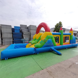 Pista de obstáculos acuática inflable de calidad comercial con piscina, castillo inflable y tobogán. - Product Image 1