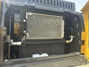 Máquina excavadora de orugas Volvo EC300 usada Características Capacidad del cucharón Componentes del núcleo Motor Cojinete de la caja de cambios del motor - Product Image 2