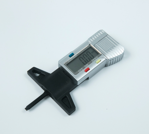 Medidor de Profundidad de Banda de Rodadura de Neumáticos, <span class=keywords><strong>Regla</strong></span> de Plástico para Medir la Profundidad de la Banda de Rodadura, Medidor Electrónico <span class=keywords><strong>Digital</strong></span> con Pantalla, Azul/Rojo - Product Image 4