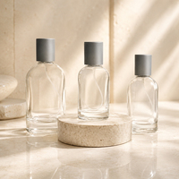 Flacon de parfum en verre lourd de luxe personnalisé 30ml/50ml/100ml avec pulvérisateur à pompe, capacités et gravure personnalisables