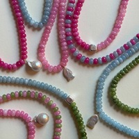 Collier Bohème en Acier Inoxydable Plaqué Or 18 carats, Résistant à l'Eau et Inaltérable, avec Micro-Perles et Breloque Poisson Perlé, Bijou Cadeau pour Femme