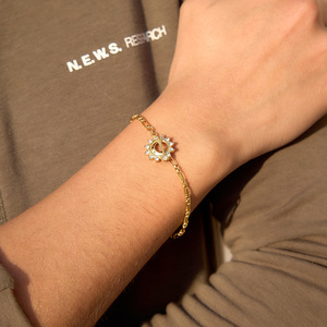 <b>Flower</b> Shape Zinc Alloy <b>Bracelet</b> With Rhinestones Bezel Setting Gift Jewelry - Product Image 2