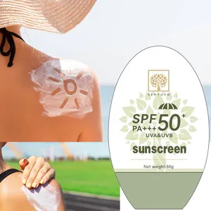 OEM تبييض البشرة UVA UVB شاشة شمسية للوجه ملونة Spf 50 علامة خاصة غسول مائي قائم على الماء