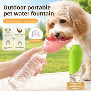 Dispensador de Agua Portátil <span class=keywords><strong>para</strong></span> Mascotas, Bebedero Ecológico de Silicona <span class=keywords><strong>para</strong></span> <span class=keywords><strong>Perros</strong></span>, <span class=keywords><strong>Utensilios</strong></span> de Alimentación <span class=keywords><strong>para</strong></span> Uso en Exteriores - Product Image 1