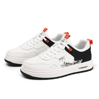 Sneakers blanches pour hommes, style rétro, confortables, respirantes, semelle en caoutchouc, lacets, logo personnalisé, ODM, très vendues, chaussures de skate.