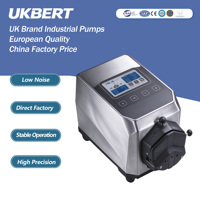 Pompe péristaltique industrielle intelligente UKBERT ODM/OEM HPM600 SS en acier inoxydable 304 IP66 pour un processus de remplissage de liquides précis