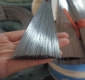 Fil d'acier inoxydable 1mm 1.5mm <span class=keywords><strong>2mm</strong></span> 3mm Fil d'acier inoxydable 304 316 Fil d'acier inoxydable d'étirage à froid en acier inoxydable Câble mince - Product Image 3
