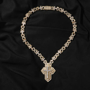 <span class=keywords><strong>Collana</strong></span> da Uomo UWIN con Ciondolo a Croce Ghiacciata, Catena Cubana con Zirconi Cubici a Forma di Baguette - Product Image 5