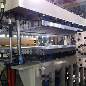 MADE IN CHINA MULTIWALL U.V. LIGNE D'EXTRUDEUR DE FEUILLE CREUSE DE PC PROTÉGÉ - Product Image 5