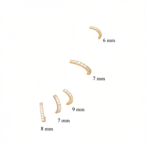 Orecchini a polsino E1326, diametro interno 5 mm, placcati oro, zirconi taglio brillante rotondo, incastonatura a canale, gioielli alla moda unisex di tendenza - Product Image 1