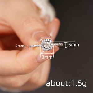 Anello geometrico da donna, design semplice, accessorio per l'uso quotidiano - Product Image 4