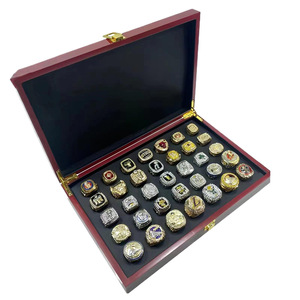 35 Anelli del Campionato dal 1989 al <span class=keywords><strong>2023</strong></span>, Anello Commemorativo James Kobe di Alta Gamma Placcato Oro in Lega con Confezione Regalo alla Moda - Product Image 3